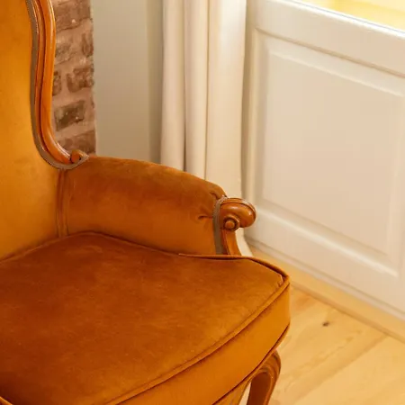 Lemon Apartment *